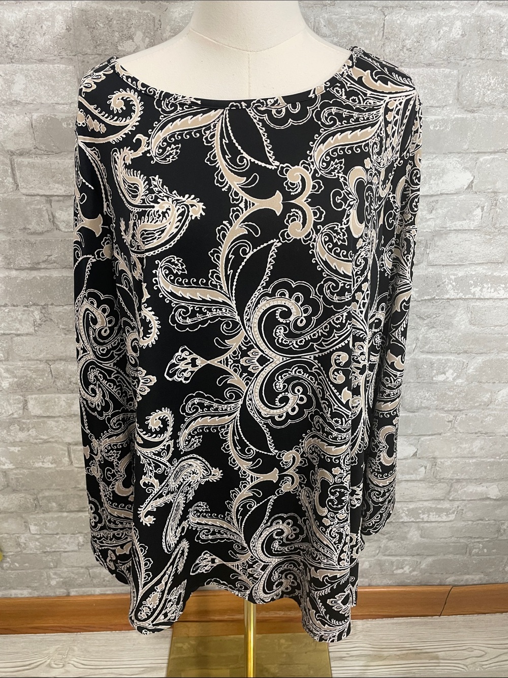 Avenue Black and Cream Paisley Long Sleeve Blouse